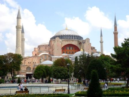 Hagia Sophia außen web